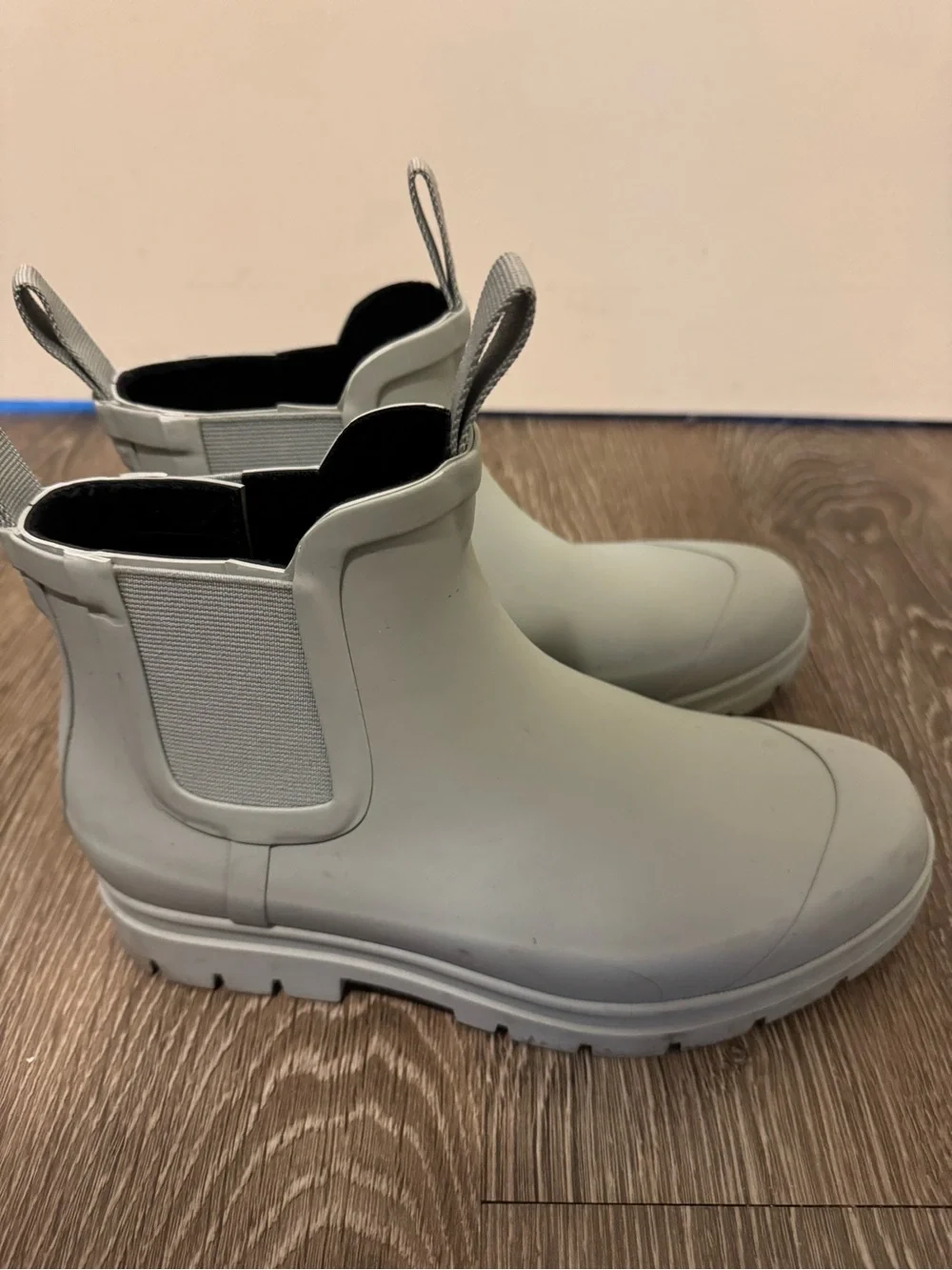 Everlane The Rain Boot in Sage